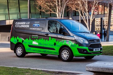 Ford Transit Custom PHEV plug-in