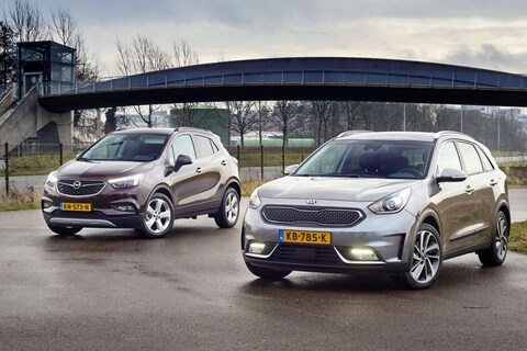 Opel Mokka vs. Kia Niro
