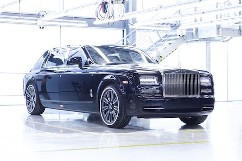 Rolls-Royce Phantom zwaait af