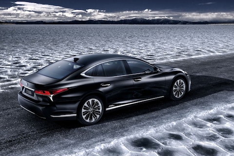 Nieuw Lexus LS als Hybrid naar Genève