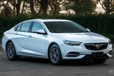 Buick Regal druppelt het net op