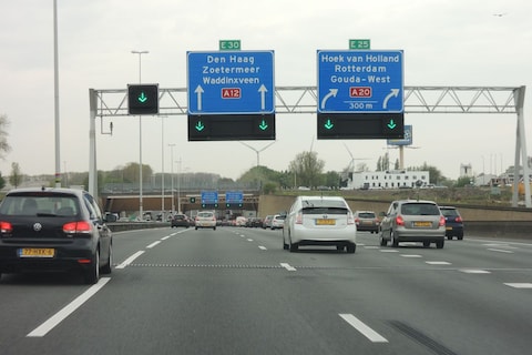 Wanneer mag je een voertuig rechts inhalen?