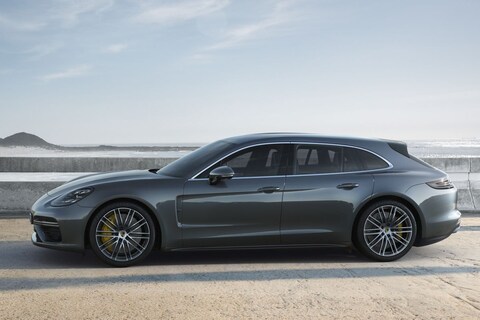 Hier is de Porsche Panamera Sport Turismo