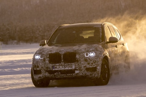BMW laat nieuwe X3 zelf al zien