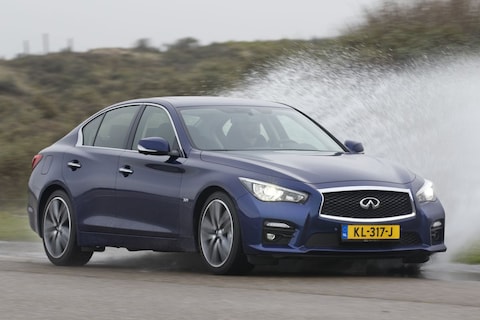 Schaduwspeler: Infiniti Q50