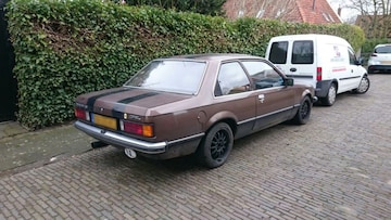In het Wild: Opel Rekord E