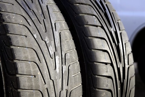 Zijn coverbanden met een nieuw loopvlak veilig?