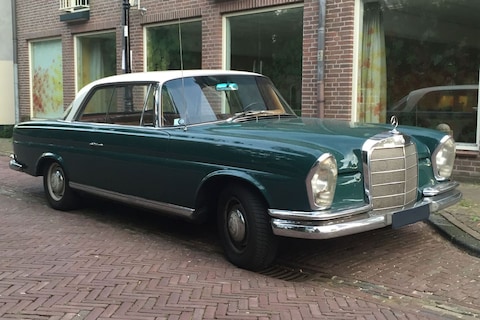 In het wild: Mercedes 220SE (1965)
