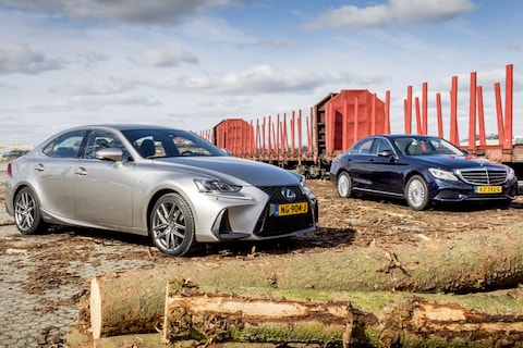 Lexus IS 300h - Mercedes-Benz C 300h