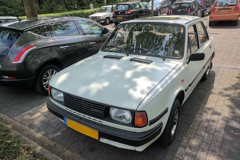 In het wild: Skoda 105 S (1987)