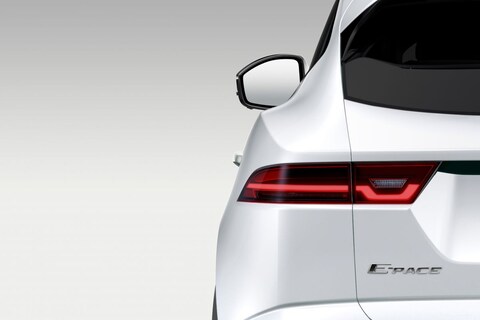 Jaguar warmt op voor komst E-Pace