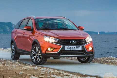 Dít is de Lada Vesta SW en SW Cross