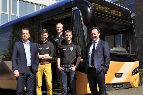 Studenten TU/e ontwikkelen 'mierenzuurbus'