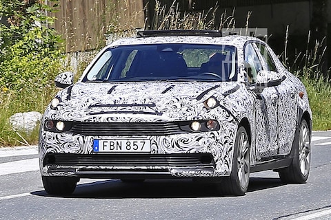 Lynk & Co 03 schemert weer door