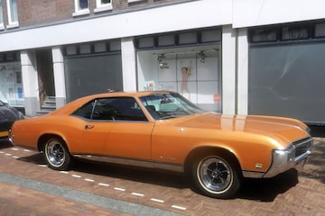 Buick Riviera In het wild