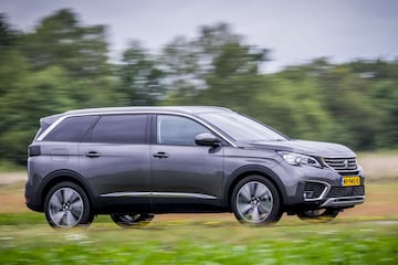 Peugeot 5008 SUV Allure 1.2 PureTech 