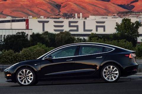 Tesla wil 1,5 miljard dollar lenen voor Model 3