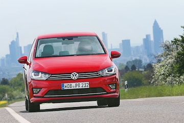 AutoWeek 32 Magazine 2017