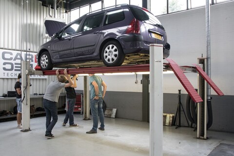 Peugeot 307 2.0 HDI Break (2003) -  516.800 km - Klokje Rond