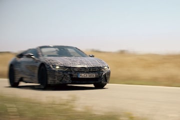 BMW i8 Roadster teaser