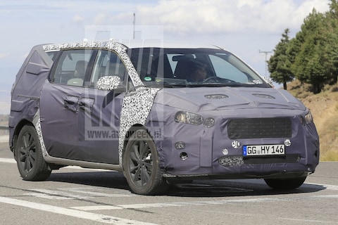 Gefacelifte Kia Carnival gespot