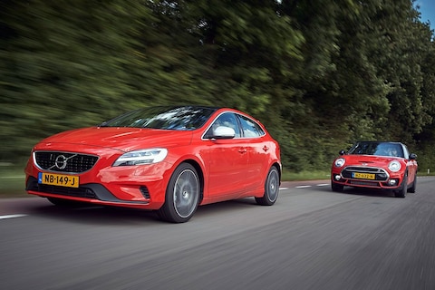 Vergelijkende Test: MINI Clubman Cooper S vs. Volvo V40 T4