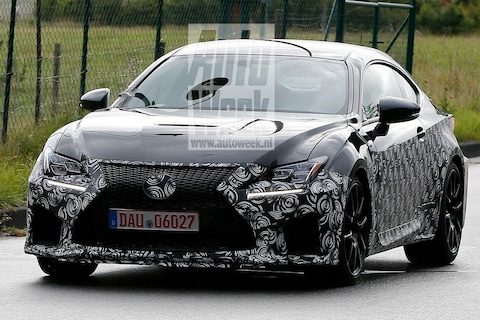 Gecamoufleerde Lexus RC F gespot