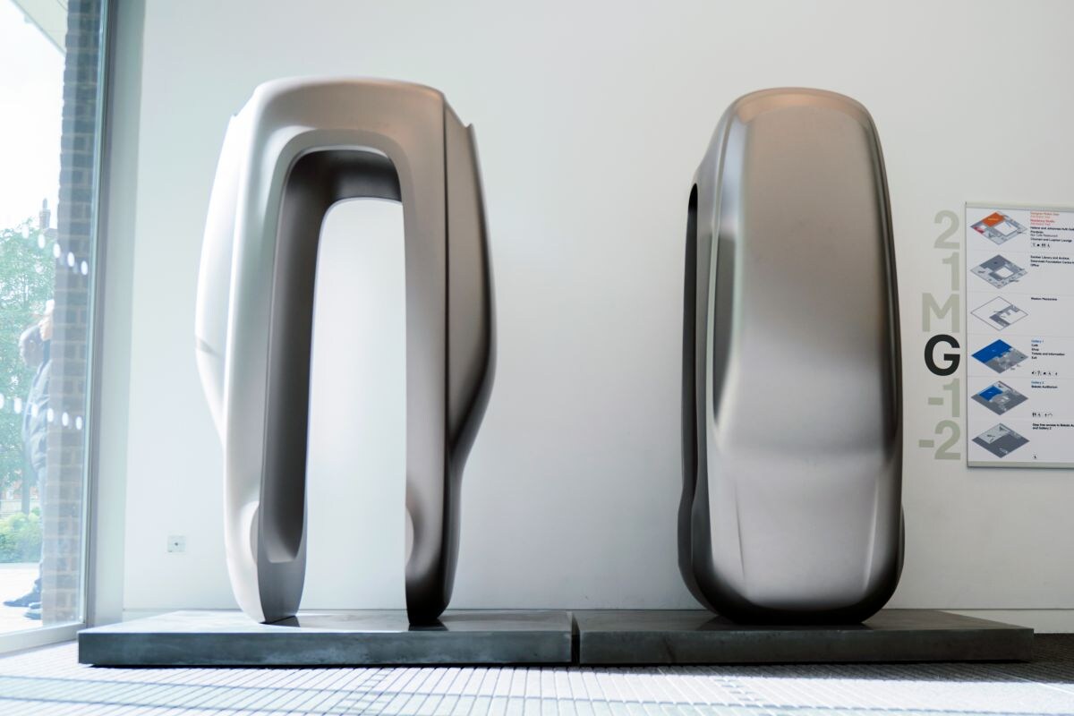 Land Rover design London sculptuur