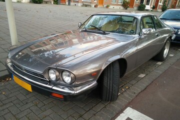 Jaguar XJ-S
