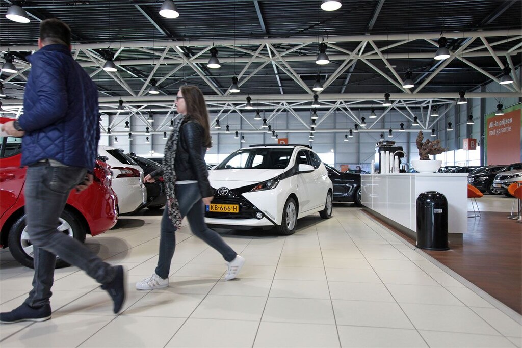 Verkopen tweedehands auto's stijgen - AutoWeek