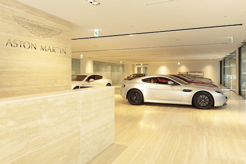 Duizend vierkante meter Aston Martin