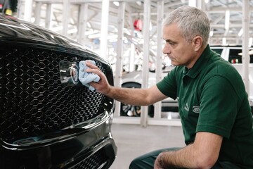 Jaguar F-Pace 100.000ste