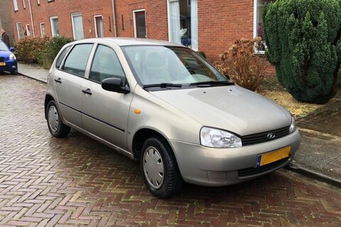 In het Wild: Lada Kalina (2008)