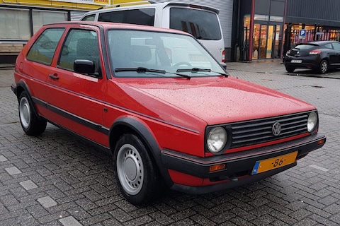 In het Wild: Volkswagen Golf (1990)