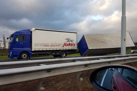 Geen rijverbod vrachtwagens bij zware storm 