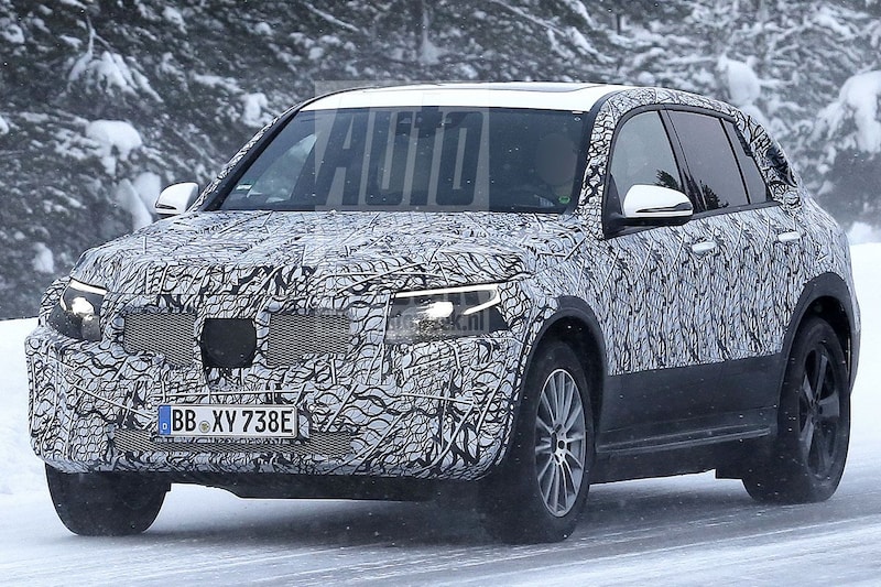 Mercedes-Benz EQ C spyshots