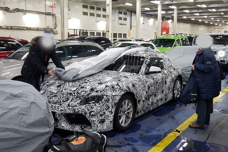 BMW Z4 en Toyota Supra