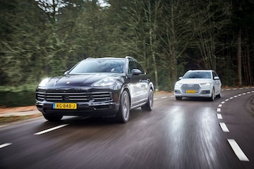 Audi SQ7 vs Porsche Cayenne S