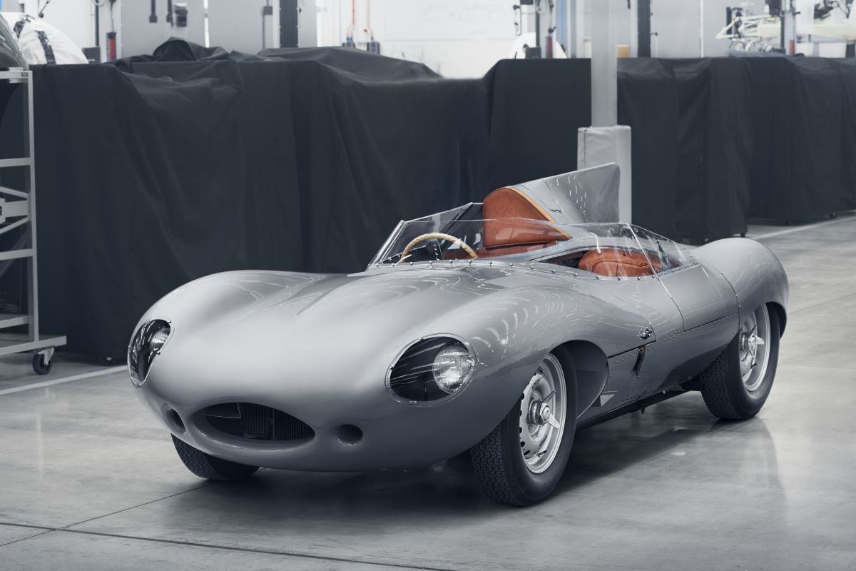 Jaguar D-Type herboren