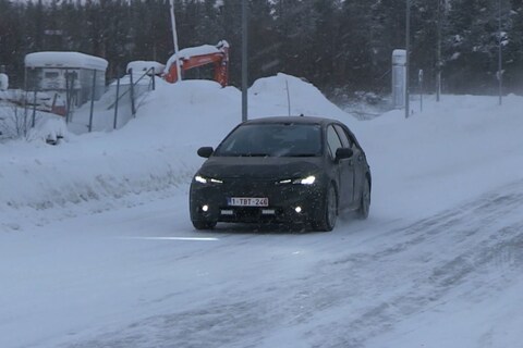 Toyota Auris III - Spionage