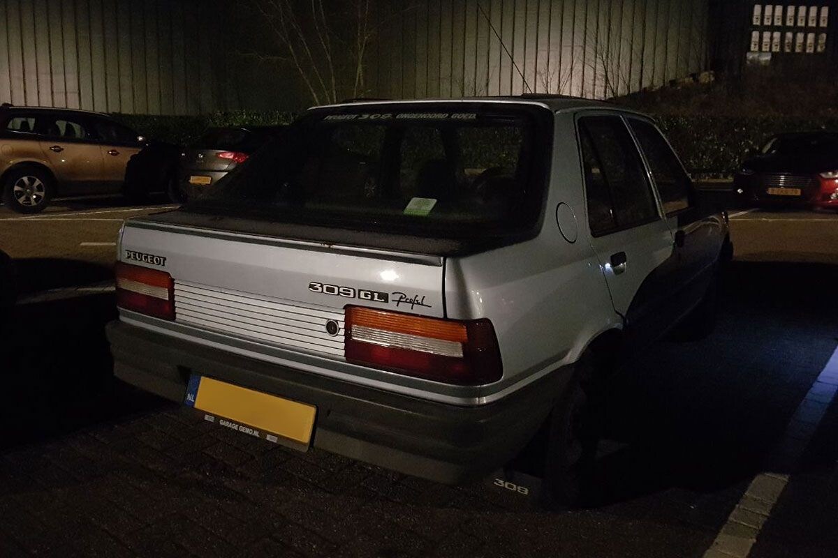 In het wild: Peugeot 309
