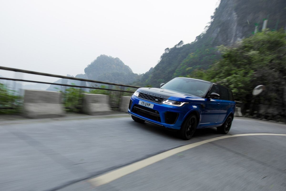 Range Rover SVR record