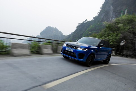 Range Rover verslaat Ferrari 458 Italia