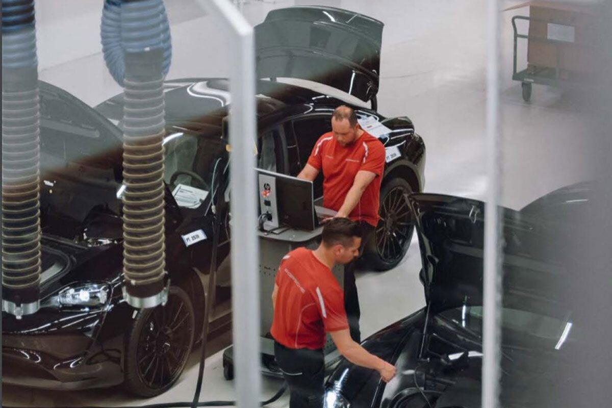 Porsche Mission E