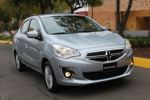 De Tweeling: Mitsubishi Mirage – Dodge Attitude
