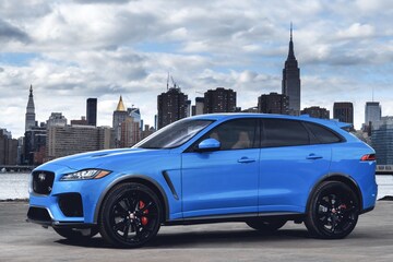 Jaguar F-Pace SVR