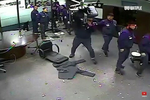 Personeel houdt huis in Koreaans GM-kantoor