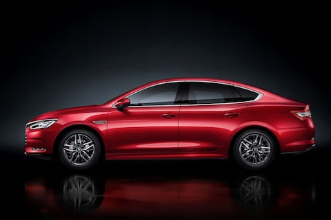 BYD presenteert Qin Pro