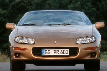 Chevrolet Camaro facelift friday