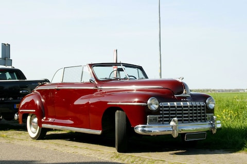 In het Wild: Dodge Custom Convertible (1948)